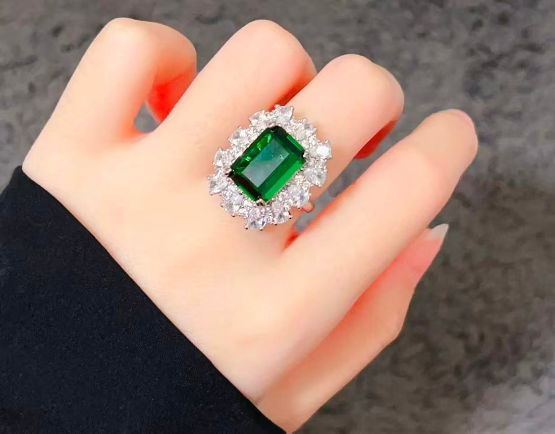 Emerald Ring: Emerald Ring