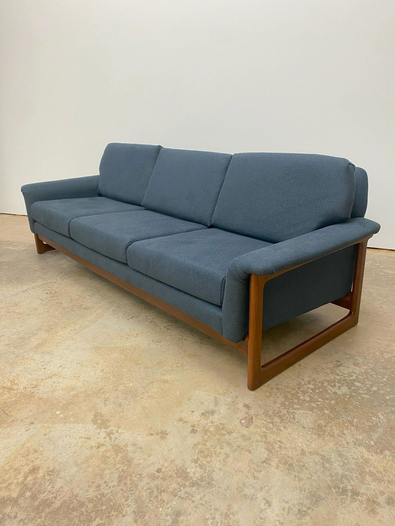 Mid Century Dux Sofa (1 of 9)