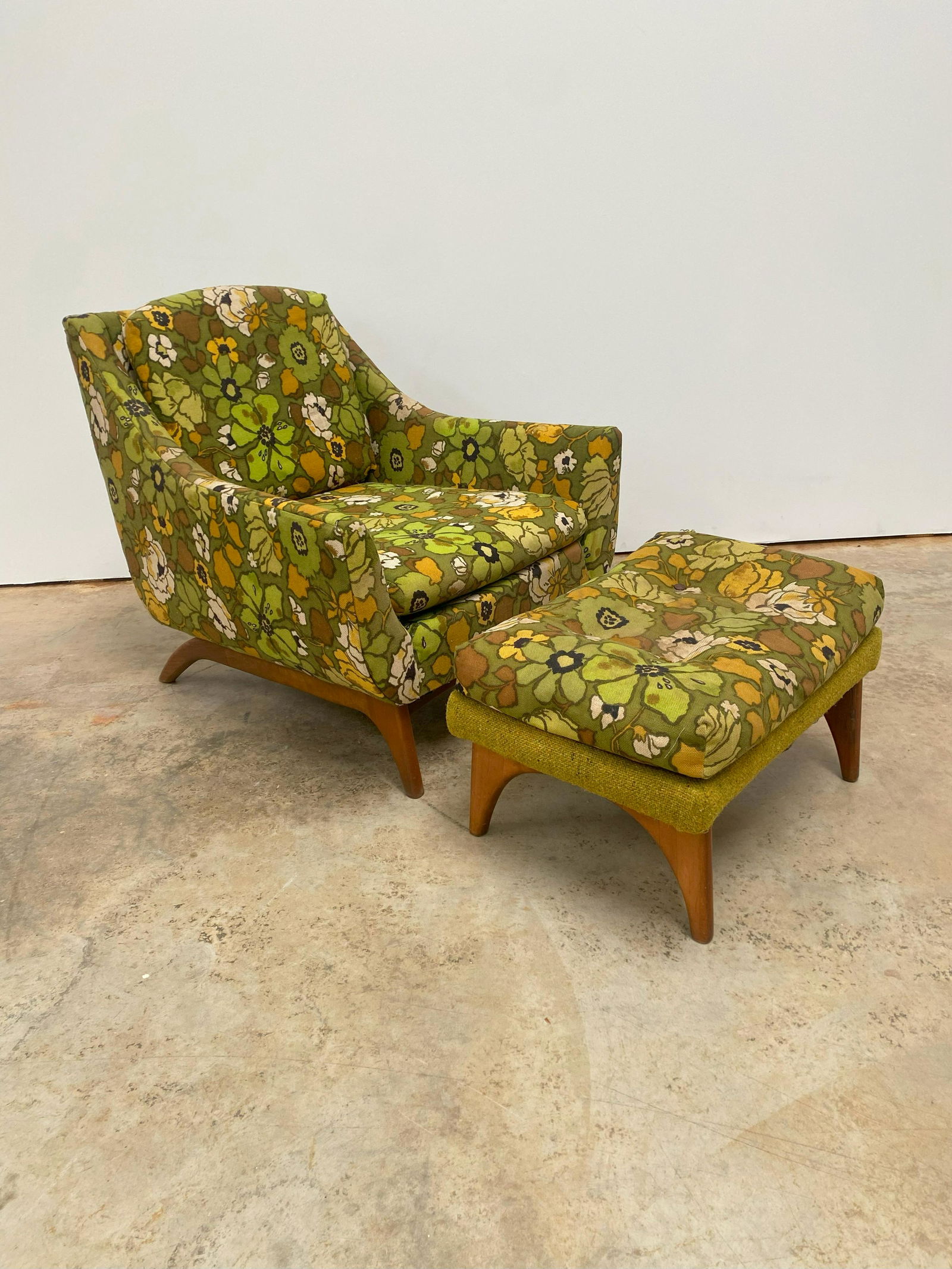Adrian Pearsall Style Chair and Ottoman: Adrian Pearsall style chair and ottoman. Original flower upholstery. Walnut base. Seat height: 16 inches.