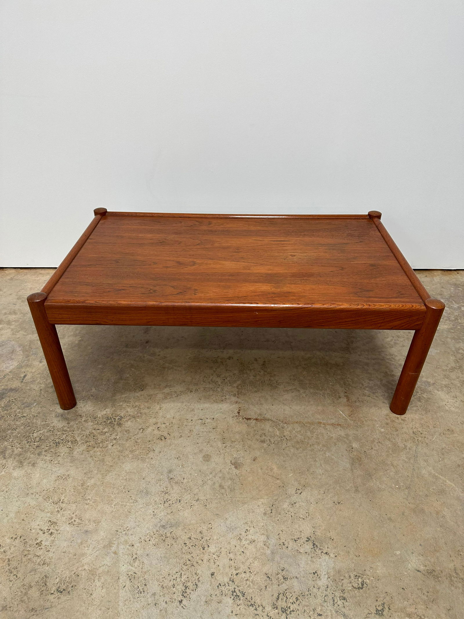 Large Danish Coffee Table (1 of 4)
