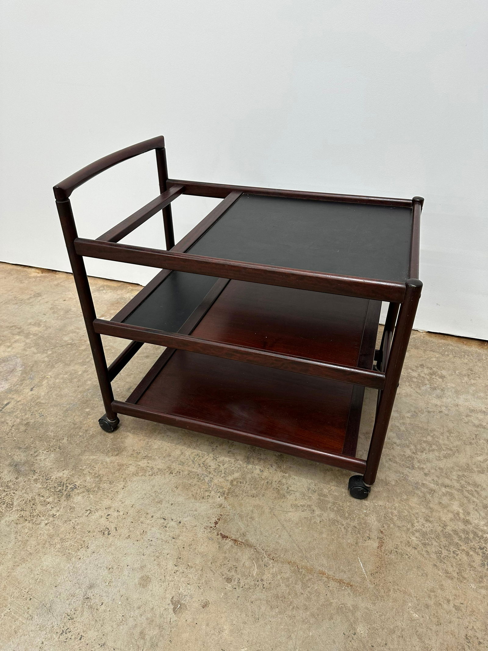 Dyrlund Rosewood Bar Cart (1 of 5)
