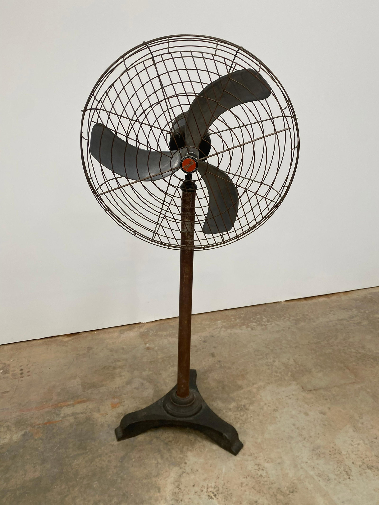 Vintage Industrial Floor Fan (1 of 4)