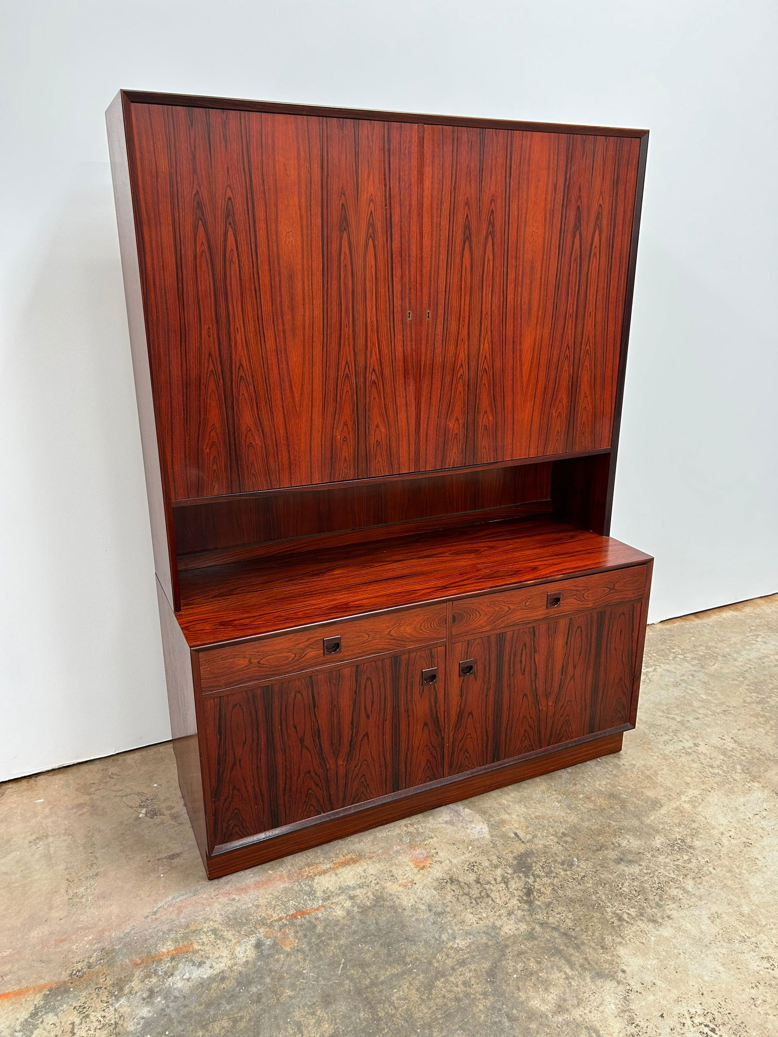 Danish Rosewood 2 Piece Storage/Bar Cabinet (1 of 6)