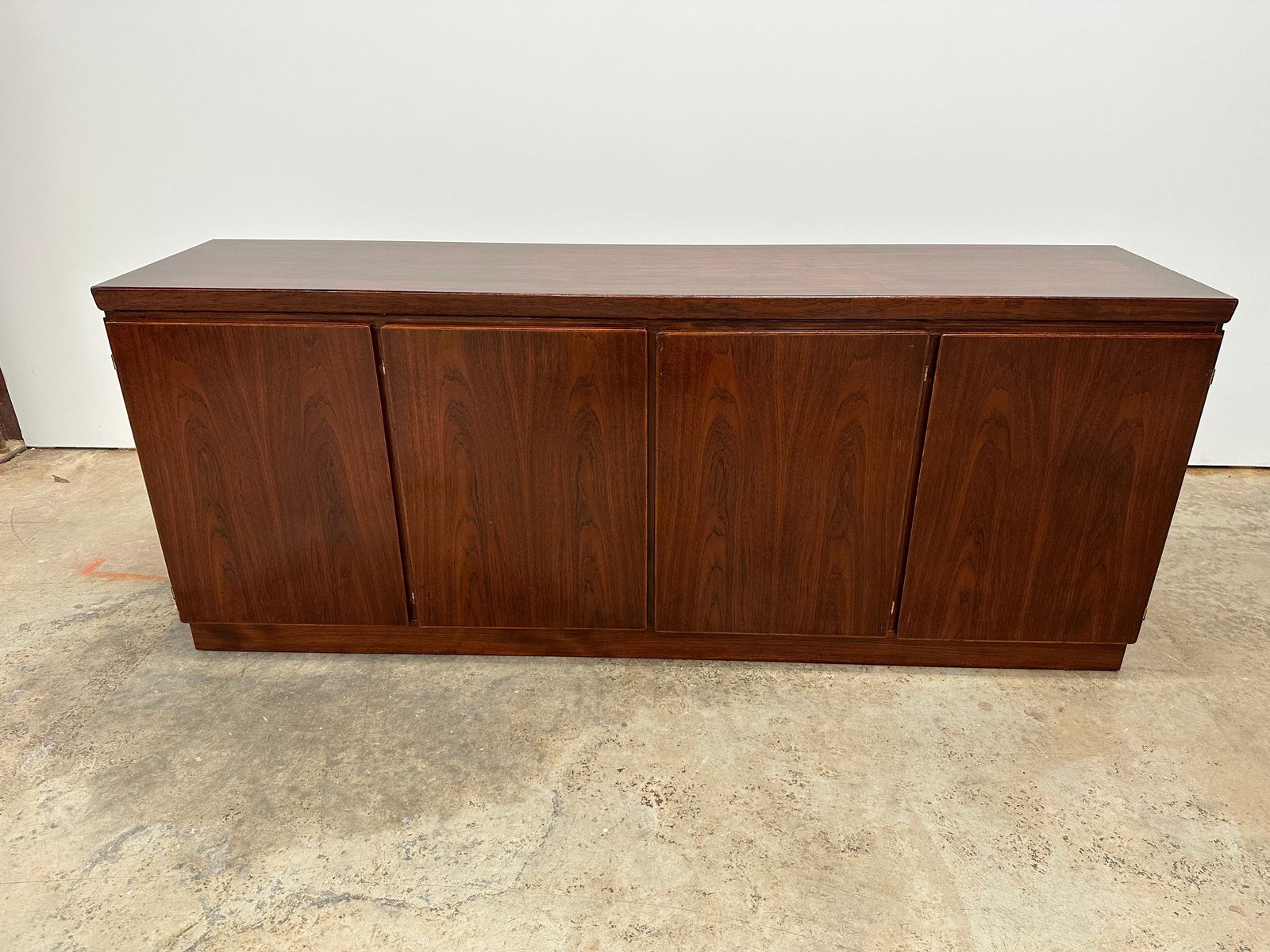 Danish Rosewood Credenza/Buffet (1 of 9)