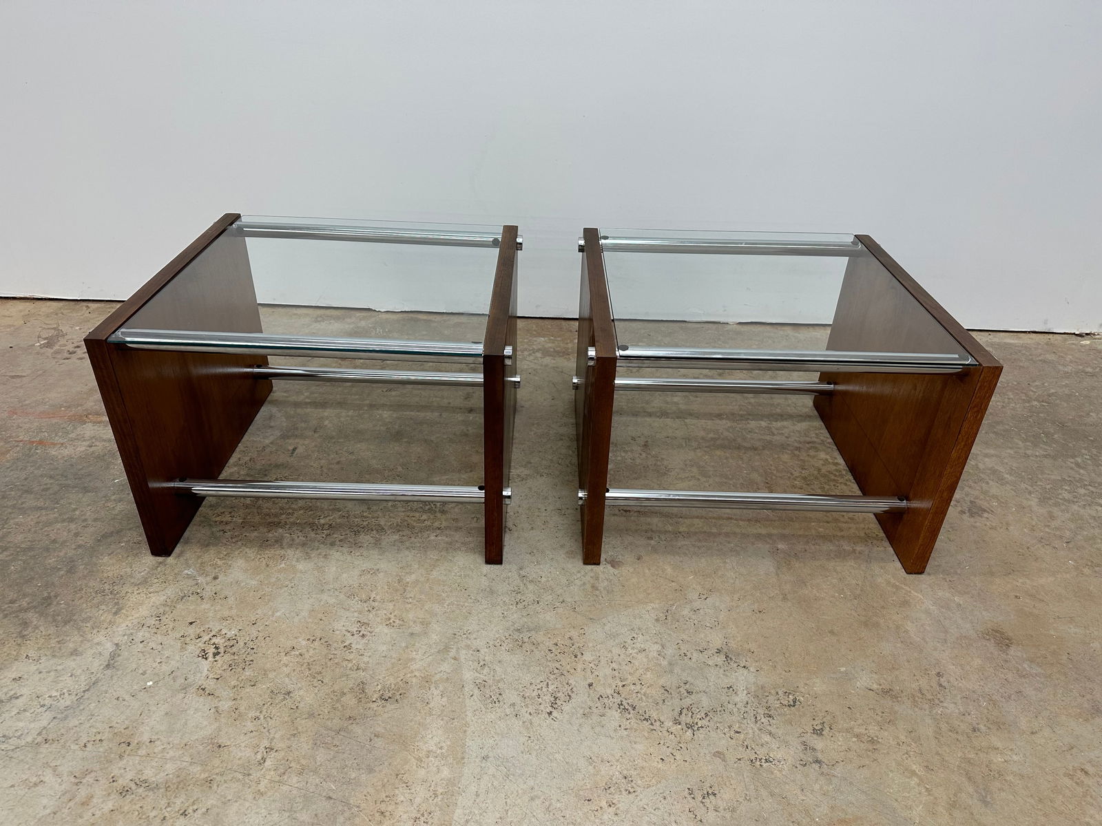 Mid Century End Tables (1 of 7)