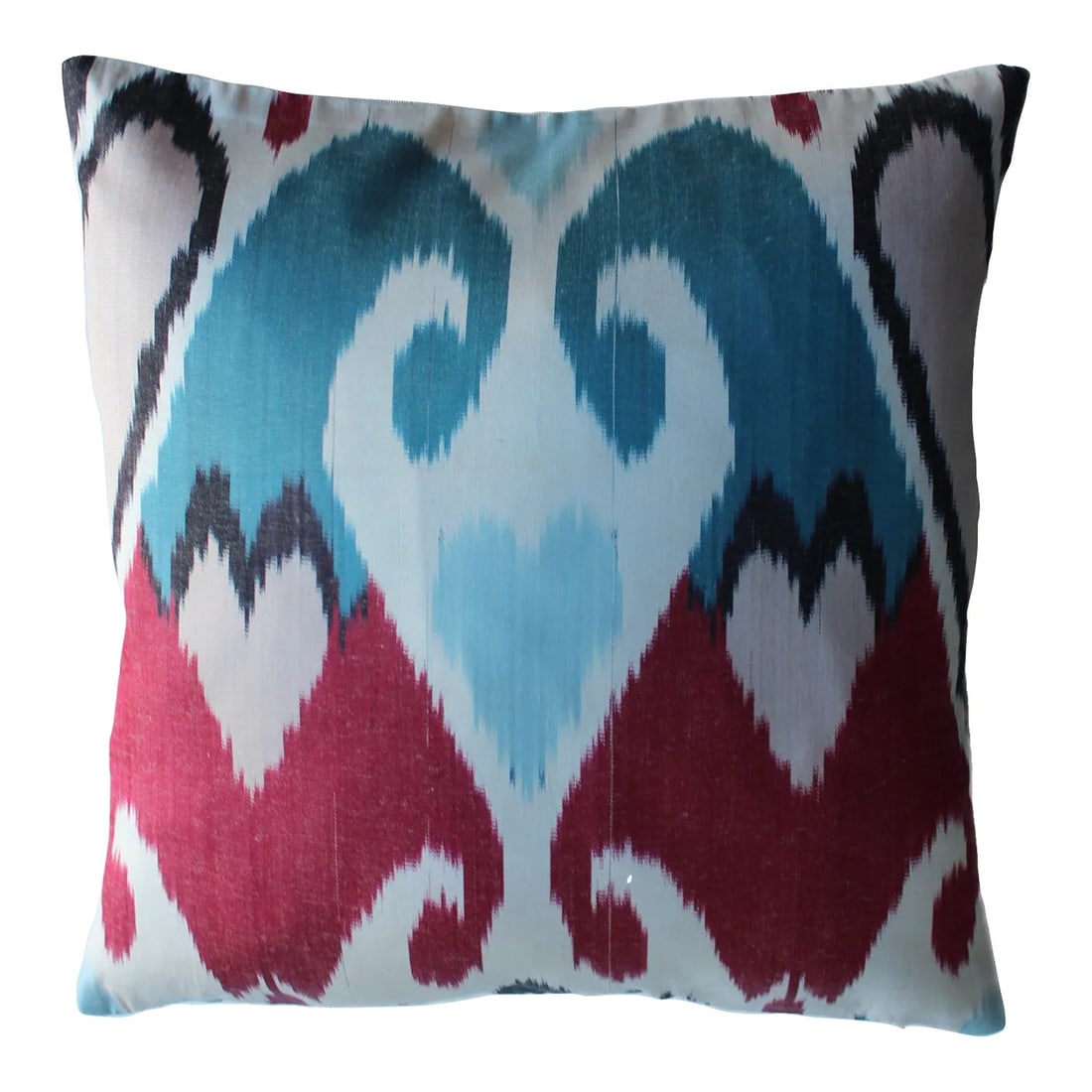 Contemporary Turkish Red & Blue Silk Ikat illow: Ikat Pillow will fascinate you with its high quality textile and natural colours. For weaving these silk pillows only skillful masters of their work were involved. Practicing for many years in home d?