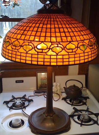 Tiffany Studios 20" Acorn shade on bronze base: Tiffany Studios 20" Acorn shade on bronze base