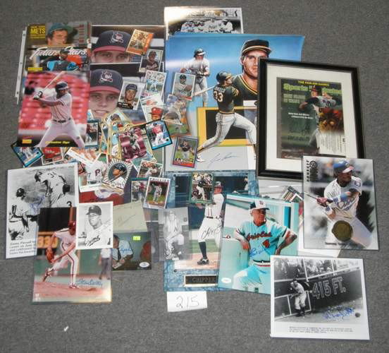 Autograph baseball lot: over 85 signatures incl Earl Weaver, Catfish Hunter, Steve Carlton, Warren Spahn, Whitey Ford, Noaln Ryan,(5) RYan Howard, (3) Chase Utley, (3) Johnny Damon, Mike Mussina, Josh Gibson, David Ortiz, Ke
