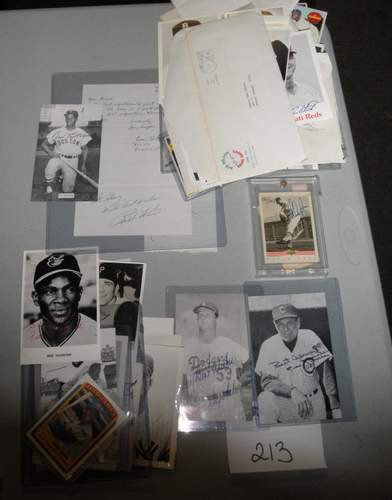 Autographed Baseball lot: featuring mostly vintage items incl Leo Durocher, Don Drysdale,(over 125 ) 2 Ernie Banks, McCovey, T Perez, Ron Santo, Ryan and Koosman