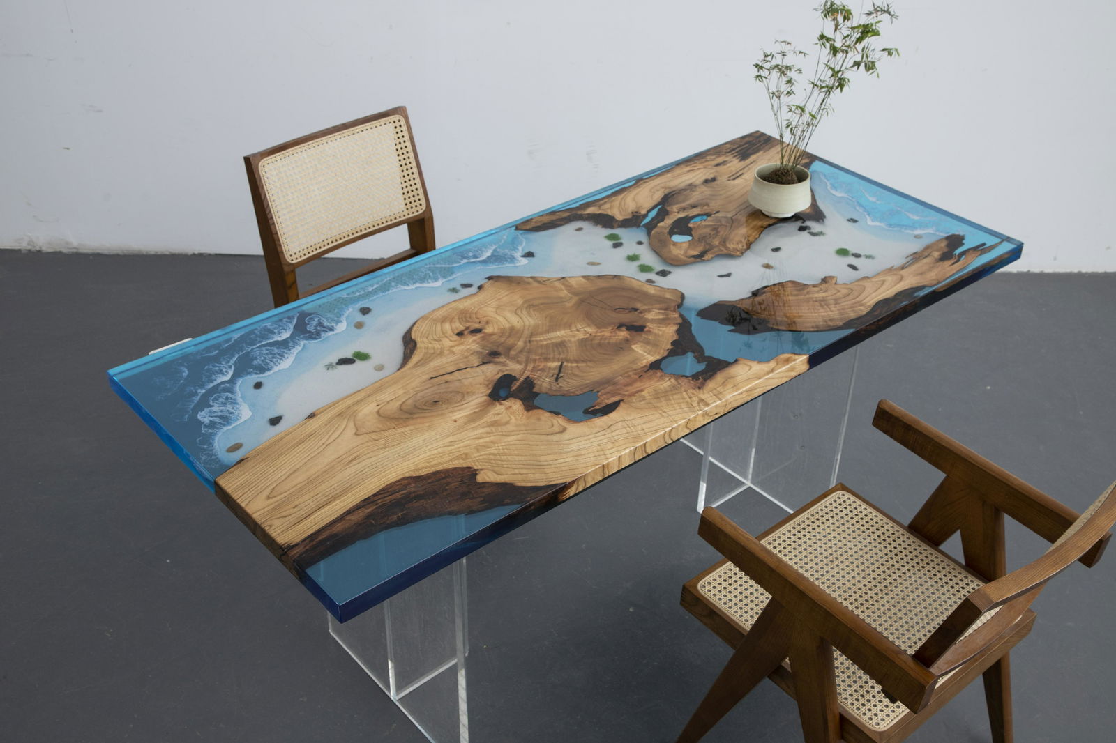 Resin Art Table (1 of 3)