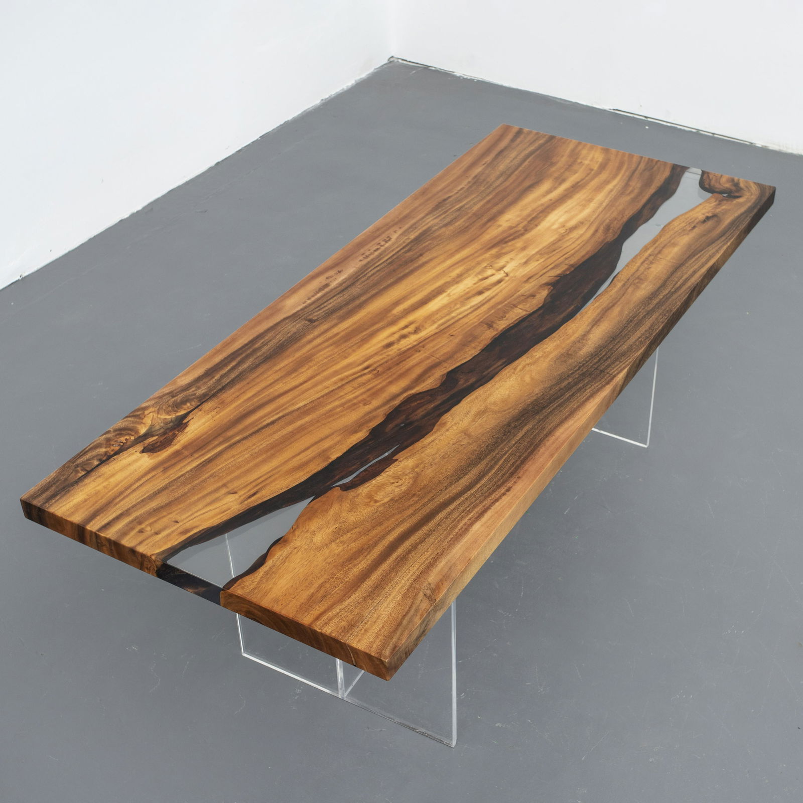 Resin Art Table (1 of 3)