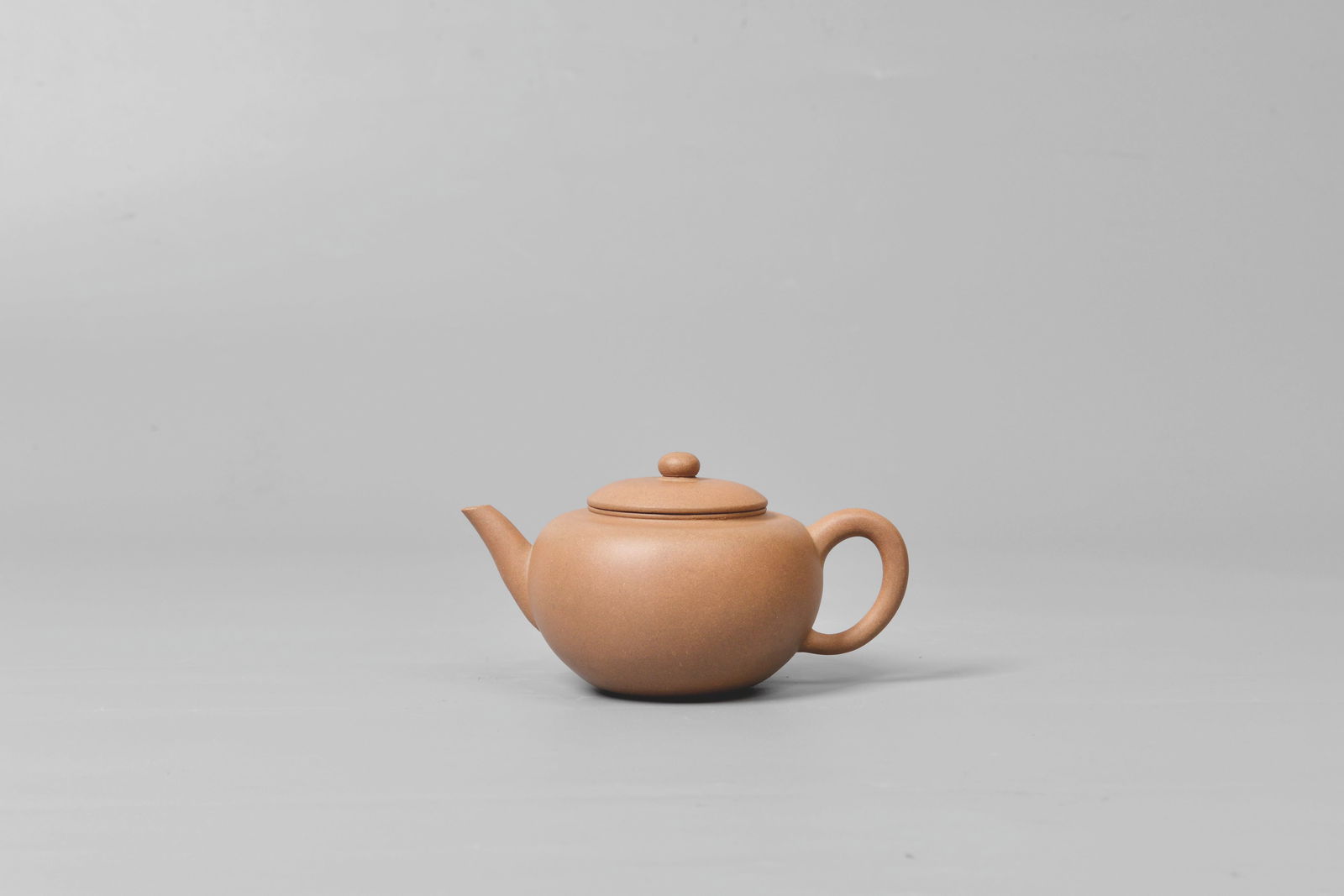 Teapot,Mengchen: 清 孟臣款段泥圓韻壺 底款:孟臣 350ml