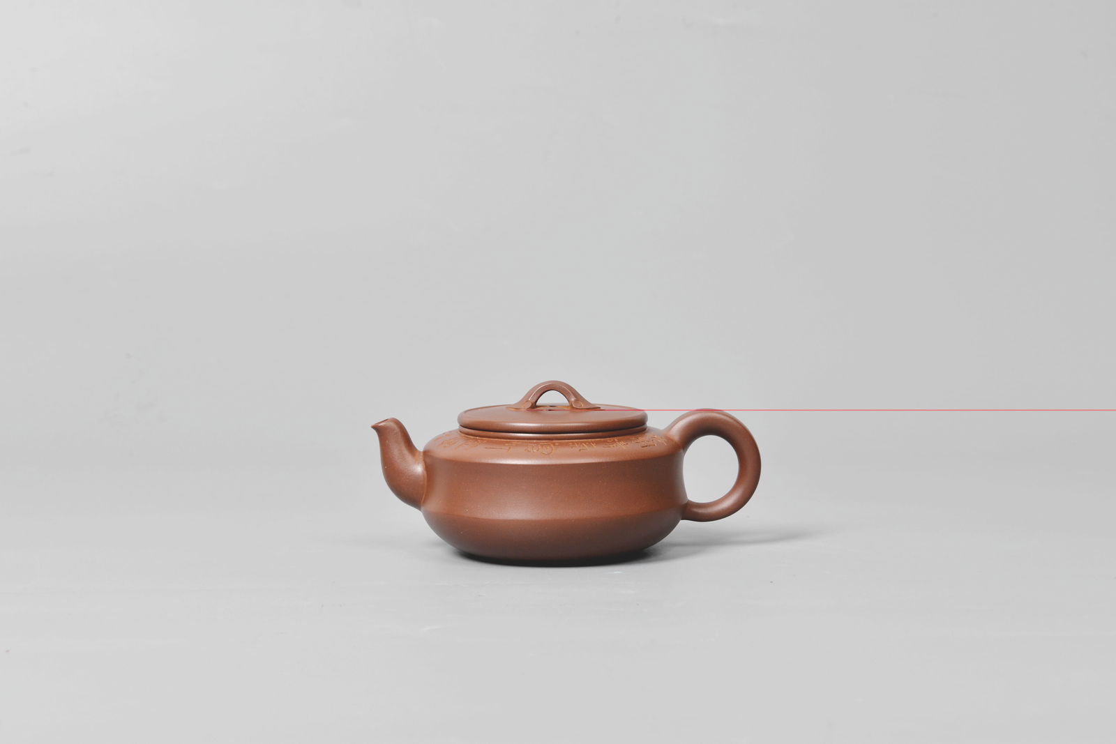 Yixing teapot,Zheng-Lan Bao: 毛國強畫刻 鮑正蘭製紫砂壺 蓋款:正蘭/把款:正蘭/底款鮑正&#