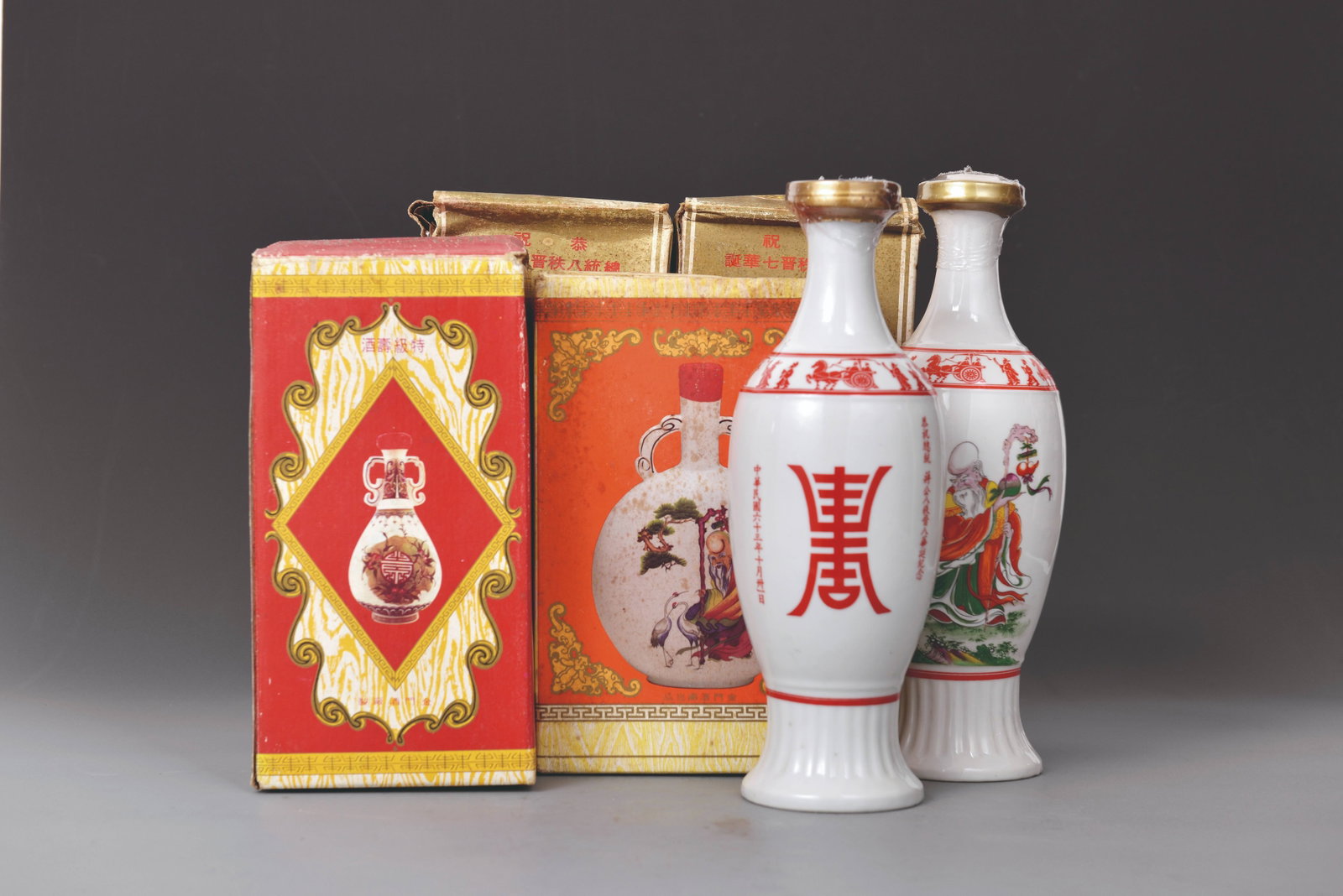 6bottles of Kinmen kaoliang liquor: 民國六十三、六十四年間金門酒廠 壽酒6瓶