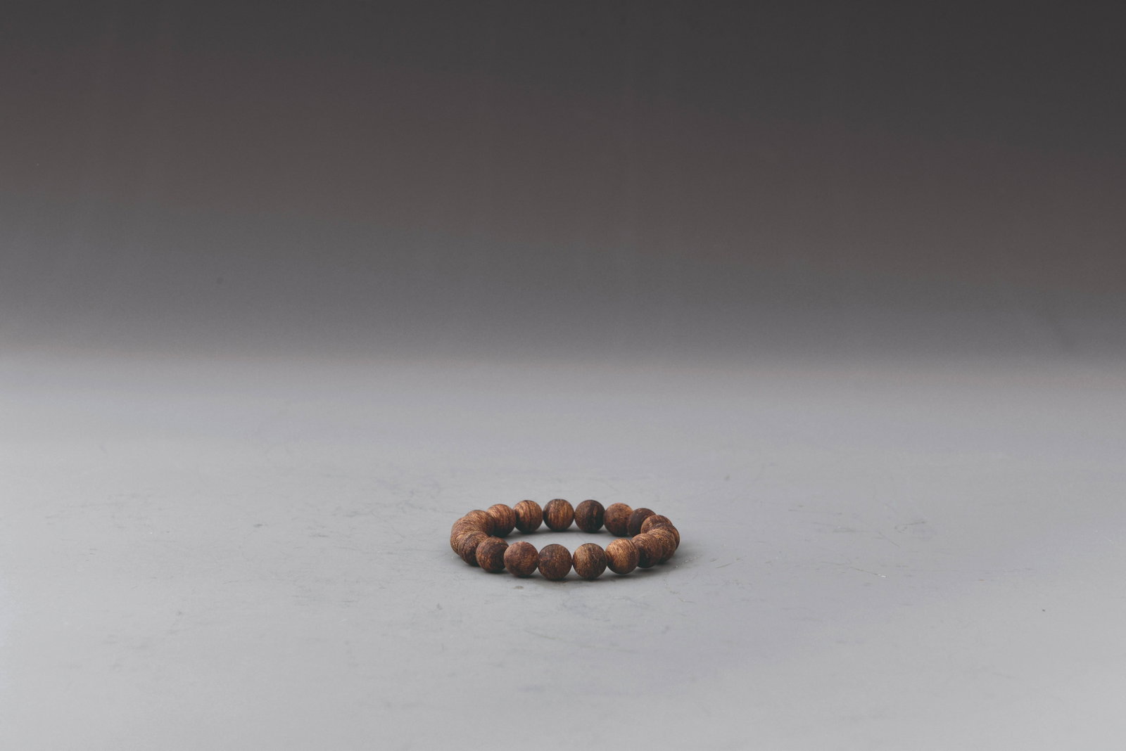 Prayer beads: 東馬沉水手串10mm19顆