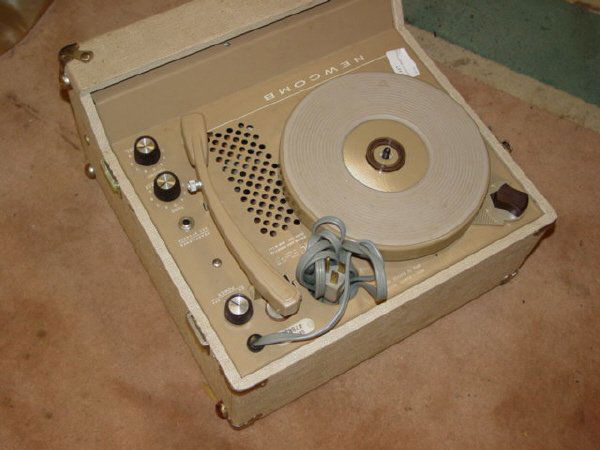 Newcomb -Model # ED-10B Record Player: Works-Instructions attached inside lid-Plays 78, 45, 33, &16