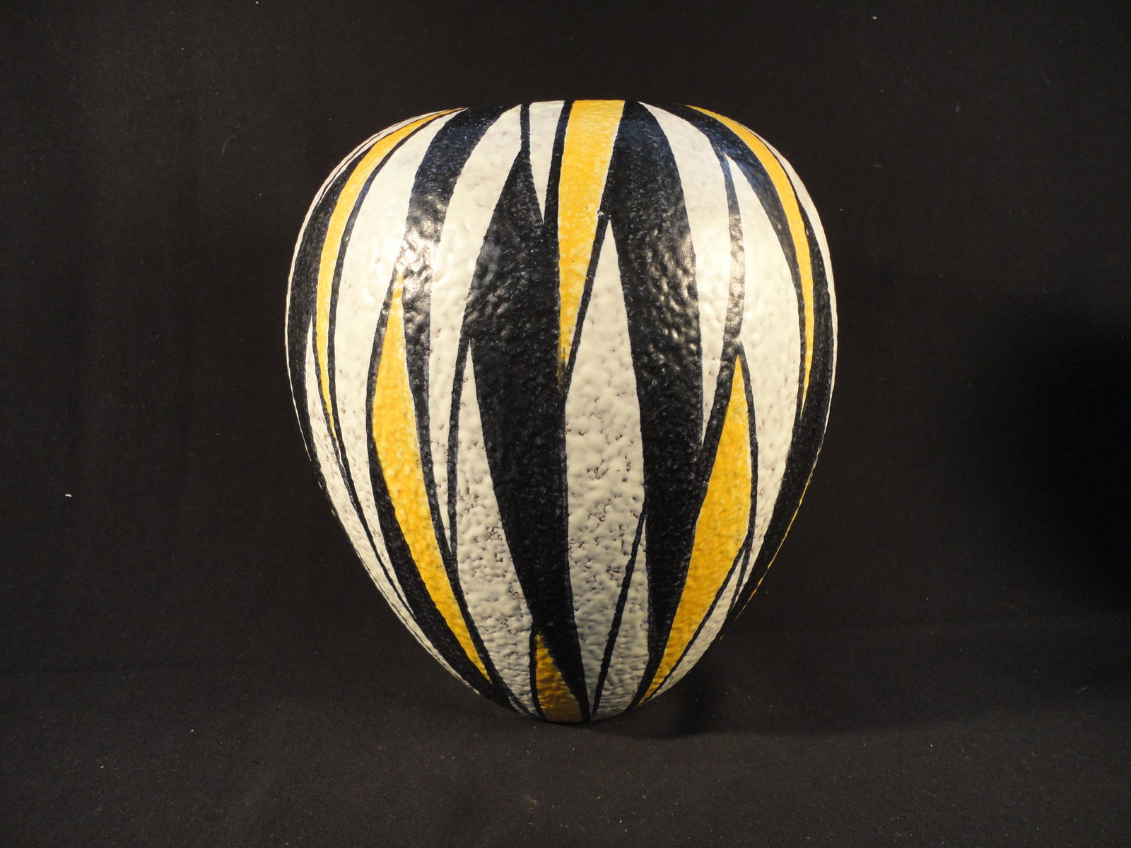 Vintage Mid Century Modern Studio Art 287 Vase Geometric Pattern (1 of 4)