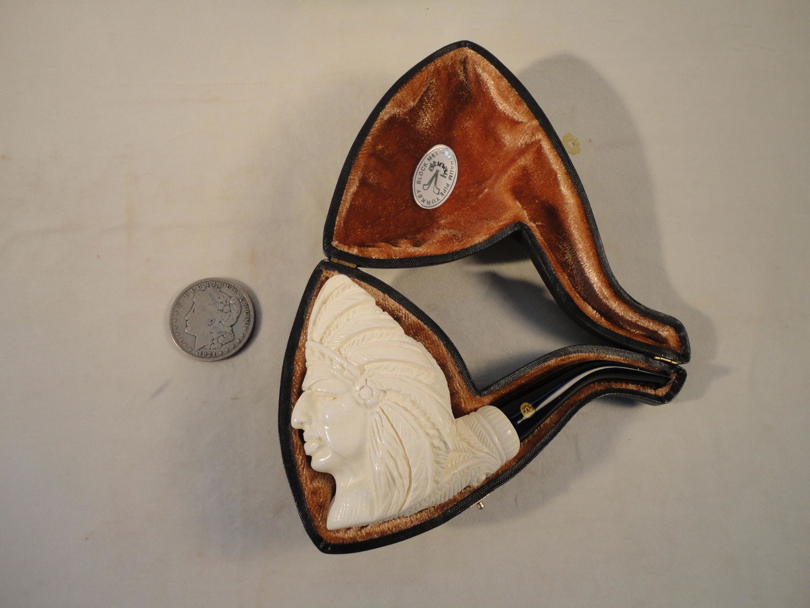 Vintage Block Meerschaum Indian Chief Bent Pipe. (1 of 7)