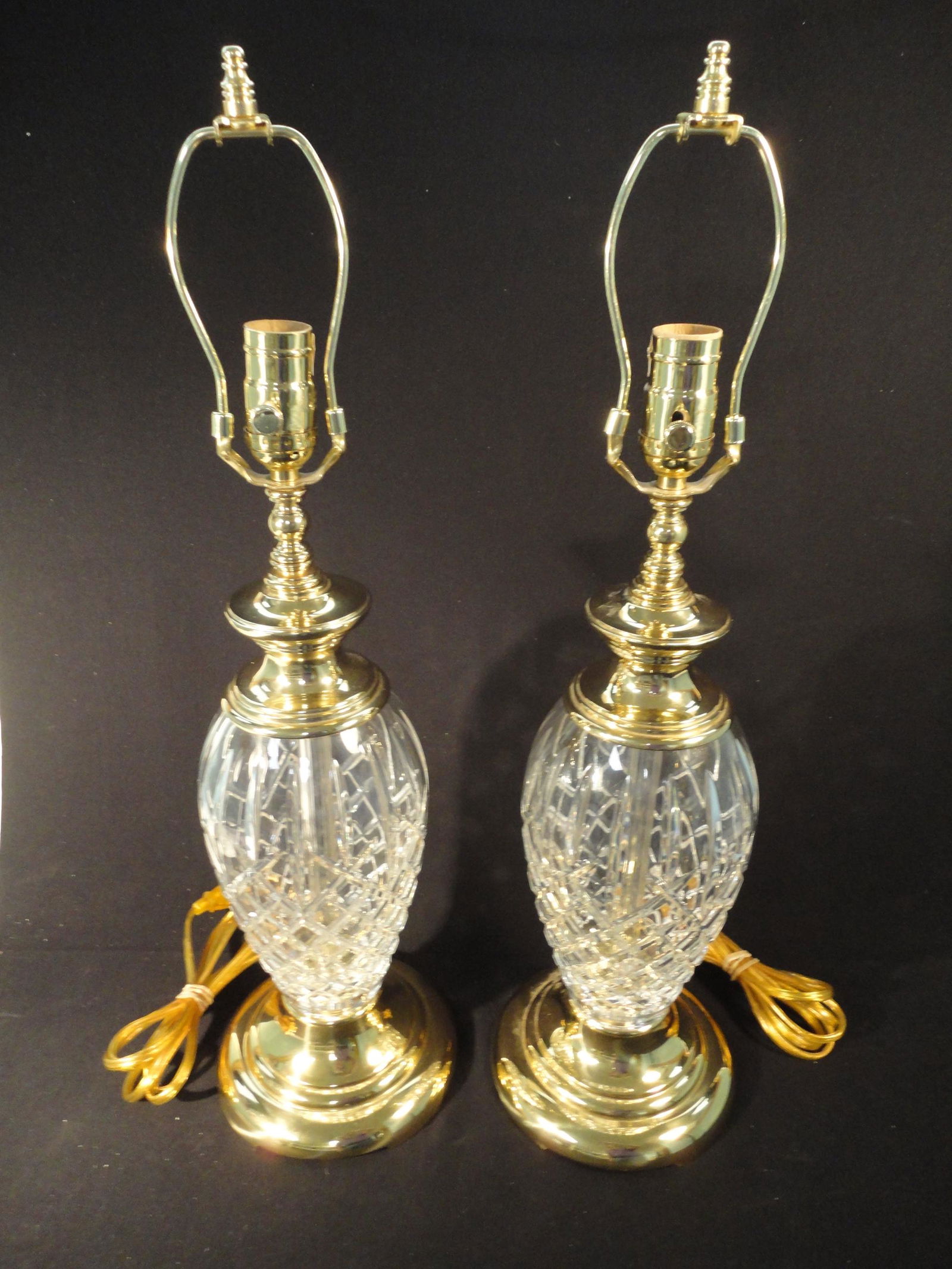Pair of Vintage Waterford Araglin Fine Cut Crystal Table Lamps (1 of 4)