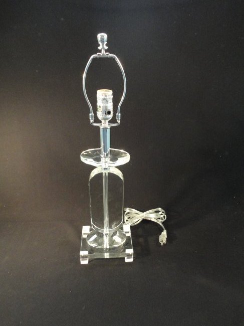 Vintage Modernist Chrome and  Lucite Table Lamp. (1 of 4)