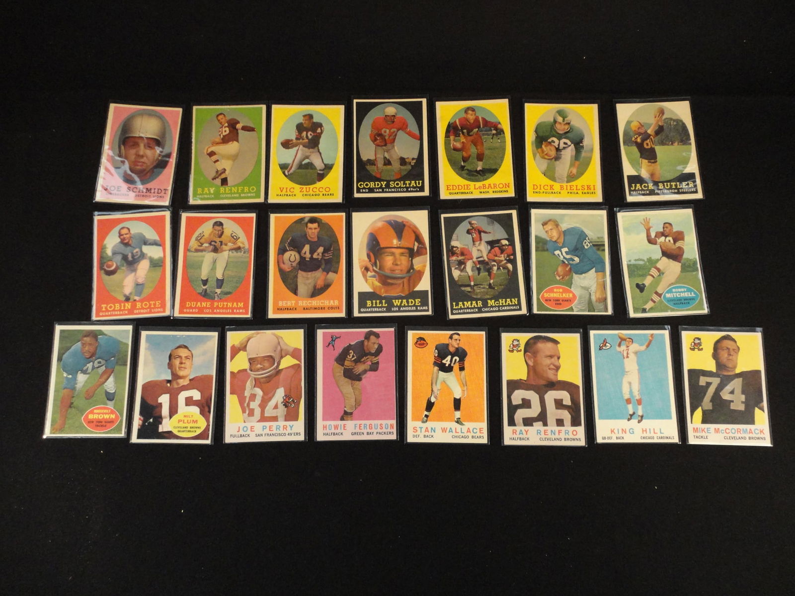 Vintage Lot of 22 1958, 1959, & 1960 Topps Football Cards. (1 of 8)