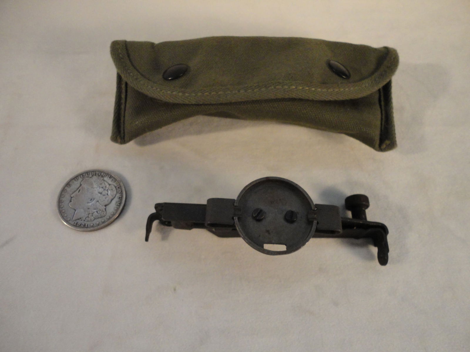 Vintage WWII U.S. Military M15 Grenade Launcher Sight in Carry Case #7160198 (1 of 4)