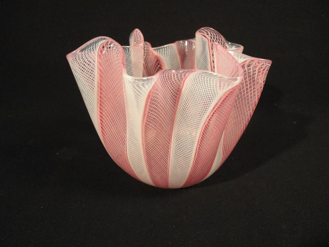 1950's Venini Pink and White Latticino Fulvio Bianconi Fazzoletto Murano Vase, Italy. (1 of 5)