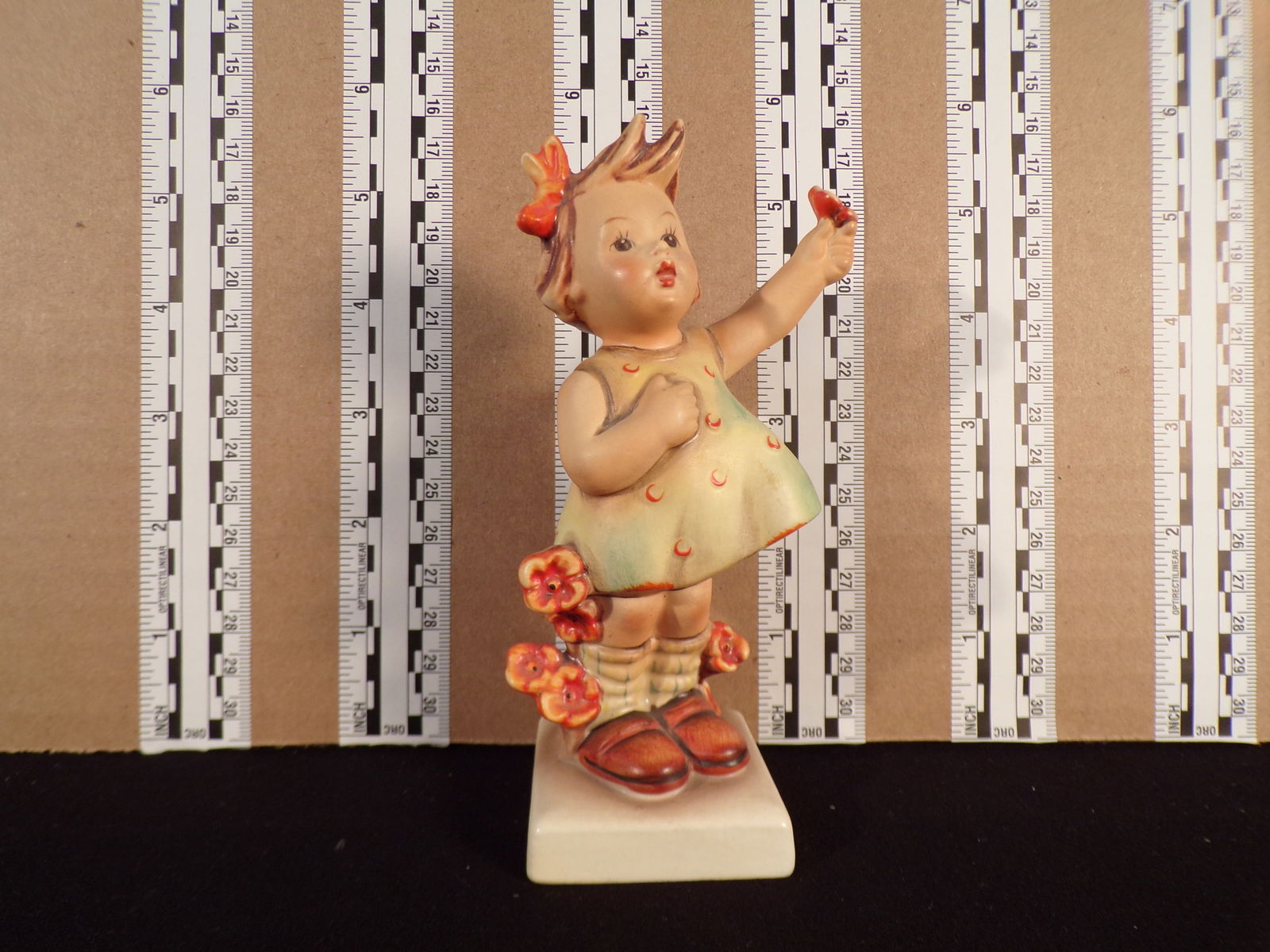 Hummel #72,  Trademark # - 2, Figurine Name - Spring Cheer (1 of 2)