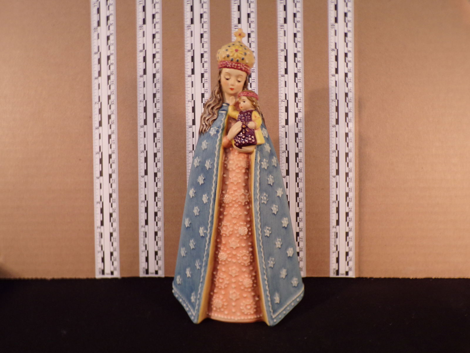 Hummel #364, Trademark # - 6, Figurine Name - Supreme Protection: Up for auction is Hummel #364, Trademark # - 6, Figurine Name - Supreme Protection, This hummel does not have a box and displays these special attributes: In Celebration Of The 75Th Anniversary Of The