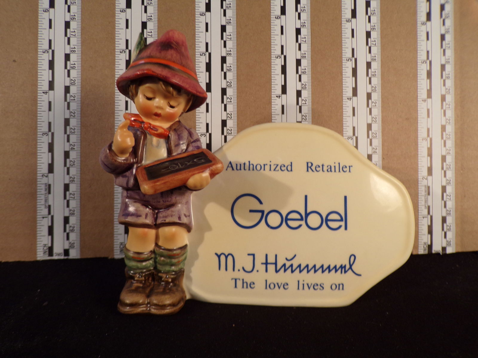 Hummel #460, Trademark # - 6, Figurine Name - Goebel Retailer Plaque: Up for auction is Hummel #460, Trademark # - 6, Figurine Name - Goebel Retailer Plaque, This hummel does have a box and displays these special attributes: Authorized US Version. This Hummel is in exce