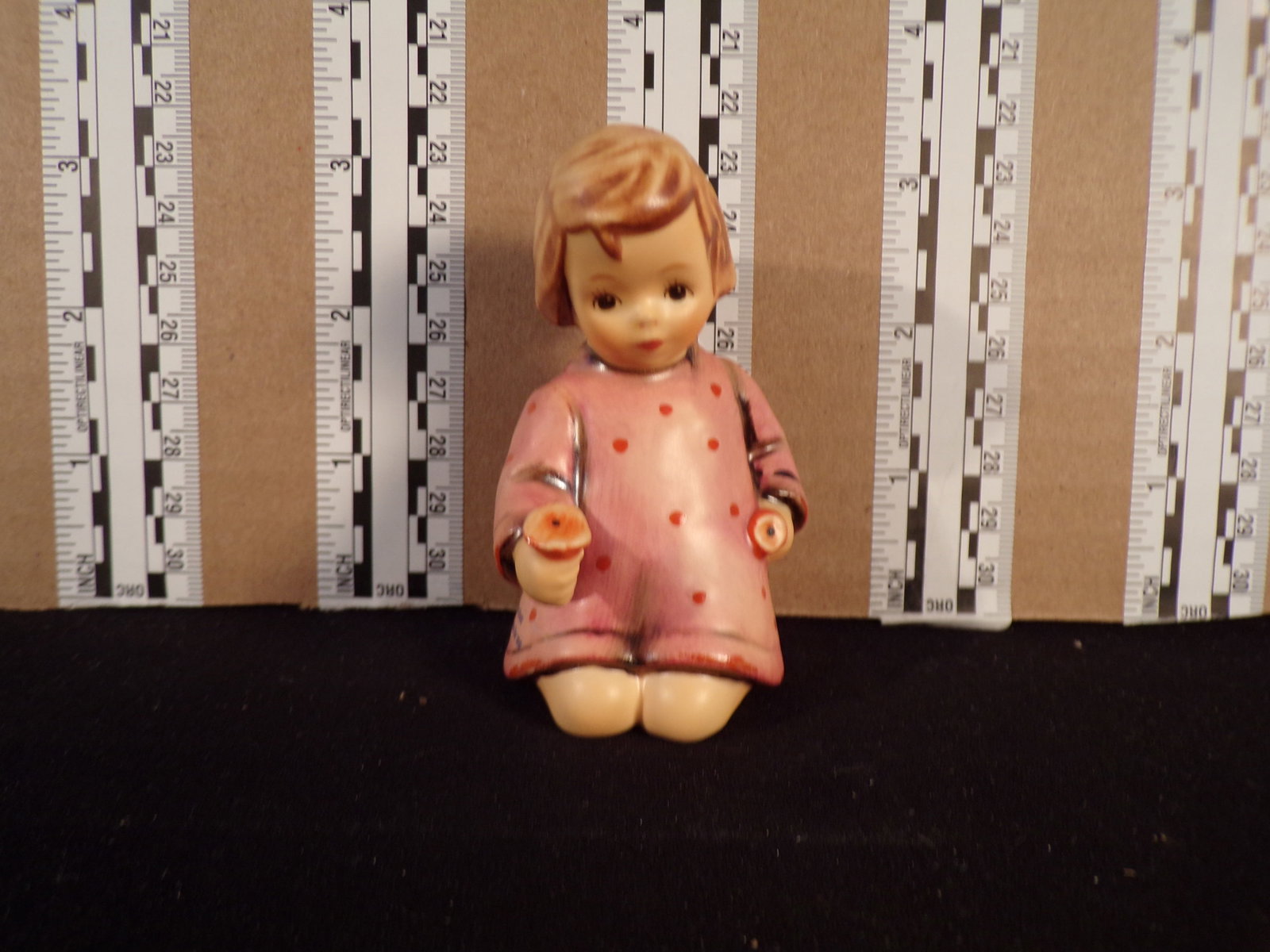 Hummel #482, Trademark # - 6, Figurine Name - One For Me, One For You: Up for auction is Hummel #482, Trademark # - 6, Figurine Name - One For Me, One For You, This hummel does have a box and displays these special attributes: None. This Hummel is in excellent condition 