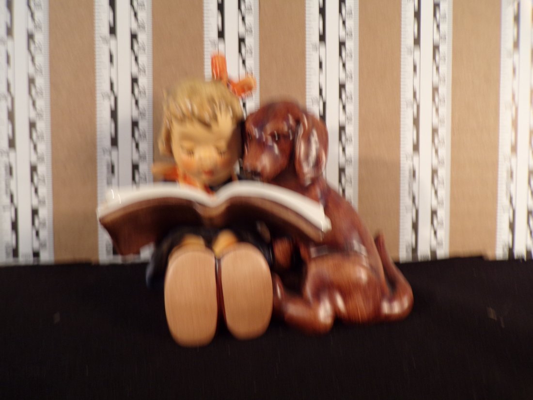 Hummel #800, Trademark # - 8, Figurine Name - Proud Moments: Up for auction is Hummel #800, Trademark # - 8, Figurine Name - Proud Moments, This hummel does have a box and displays these special attributes: None. This Hummel is in excellent condition with no ch