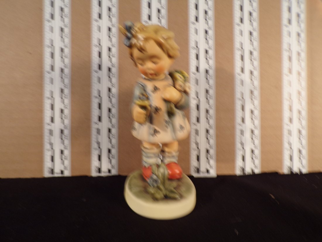 Hummel #837, Trademark # - 8, Figurine Name - Bumble Friend: Up for auction is Hummel #837, Trademark # - 8, Figurine Name - Bumble Friend, This hummel does have a box and displays these special attributes: None. This Hummel is in excellent condition with no ch