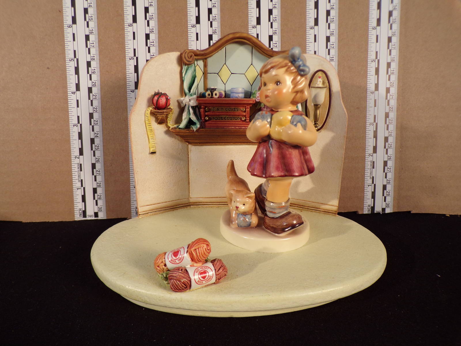 Hummel 156087, Trademark 8, Figurine Name Quilting Bee Collector