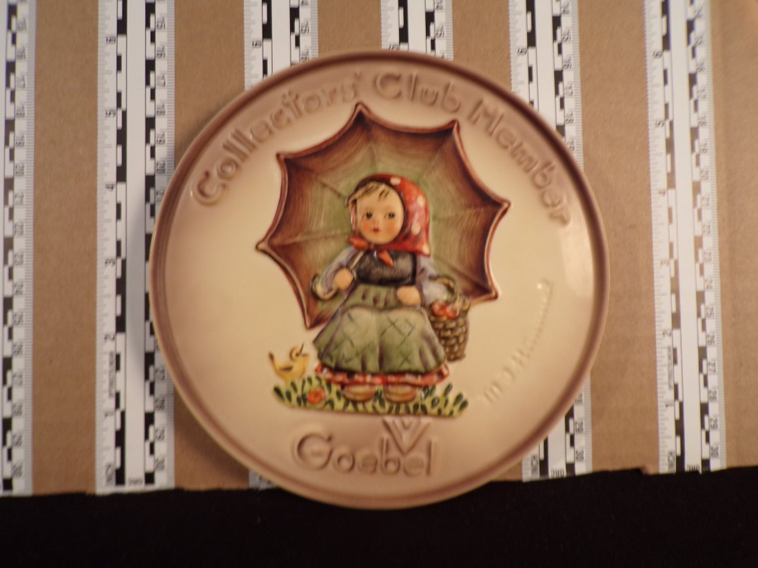 Hummel #690,  Trademark # - 5, Figurine Name - Smiling Through - Plaque (1 of 2)