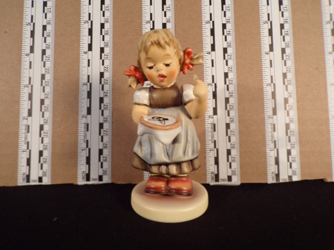 Hummel #2107/A, Trademark # - 8, Figurine Name - Bee Hopeful: Up for auction is Hummel #2107/A, Trademark # - 8, Figurine Name - Bee Hopeful , This hummel does have a box and displays these special attributes: 1999 Limited Edition #84521 Of 25000. This Hummel is