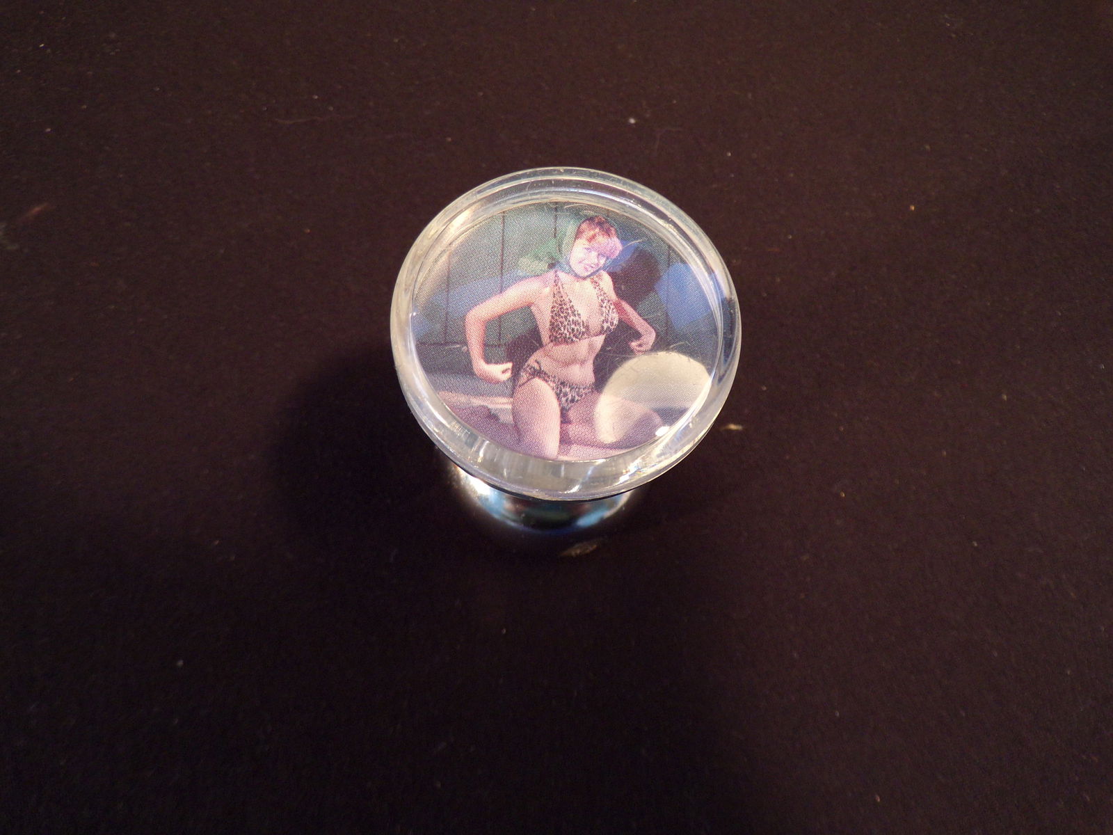 Vintage Pin-Up Girl Brodie / Suicide Knob. (1 of 5)