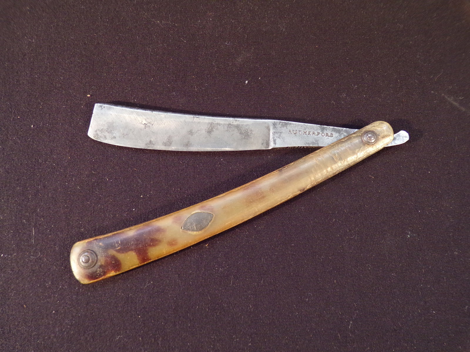 RARE Antique Late 1700's Rutherford Stub Tail Straight Razor: RARE Antique Late 1700's Rutherford Stub Tail Straight Razor. This Rutherford Razor is in good or better condition as pictured. Information from the Sheffield directory (1797), Joseph was a partner in