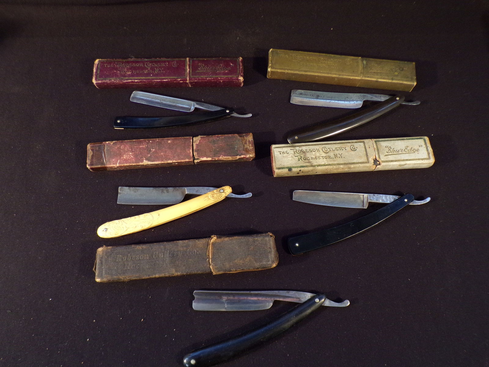 Antique Lot of 5 Robeson Cutlery Straight Razors with Boxes (1 of 8)