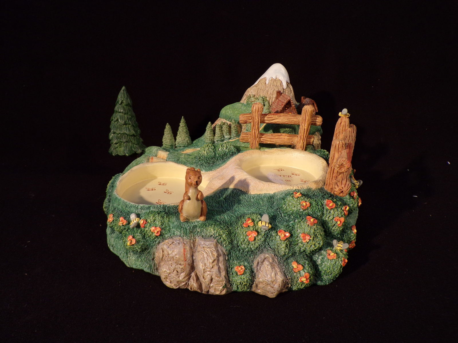 1998 Goebel SUMMER STROLL HUMMELSCAPE Premier #924-D (1 of 2)