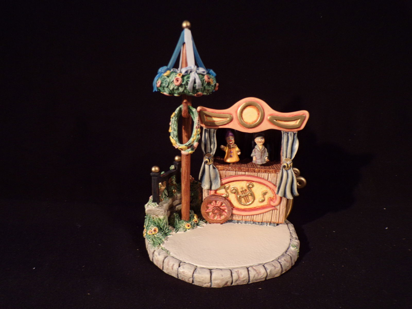 2004 Goebel PUPPET THEATRE HUMMELSCAPE Premier #1094-D (1 of 3)