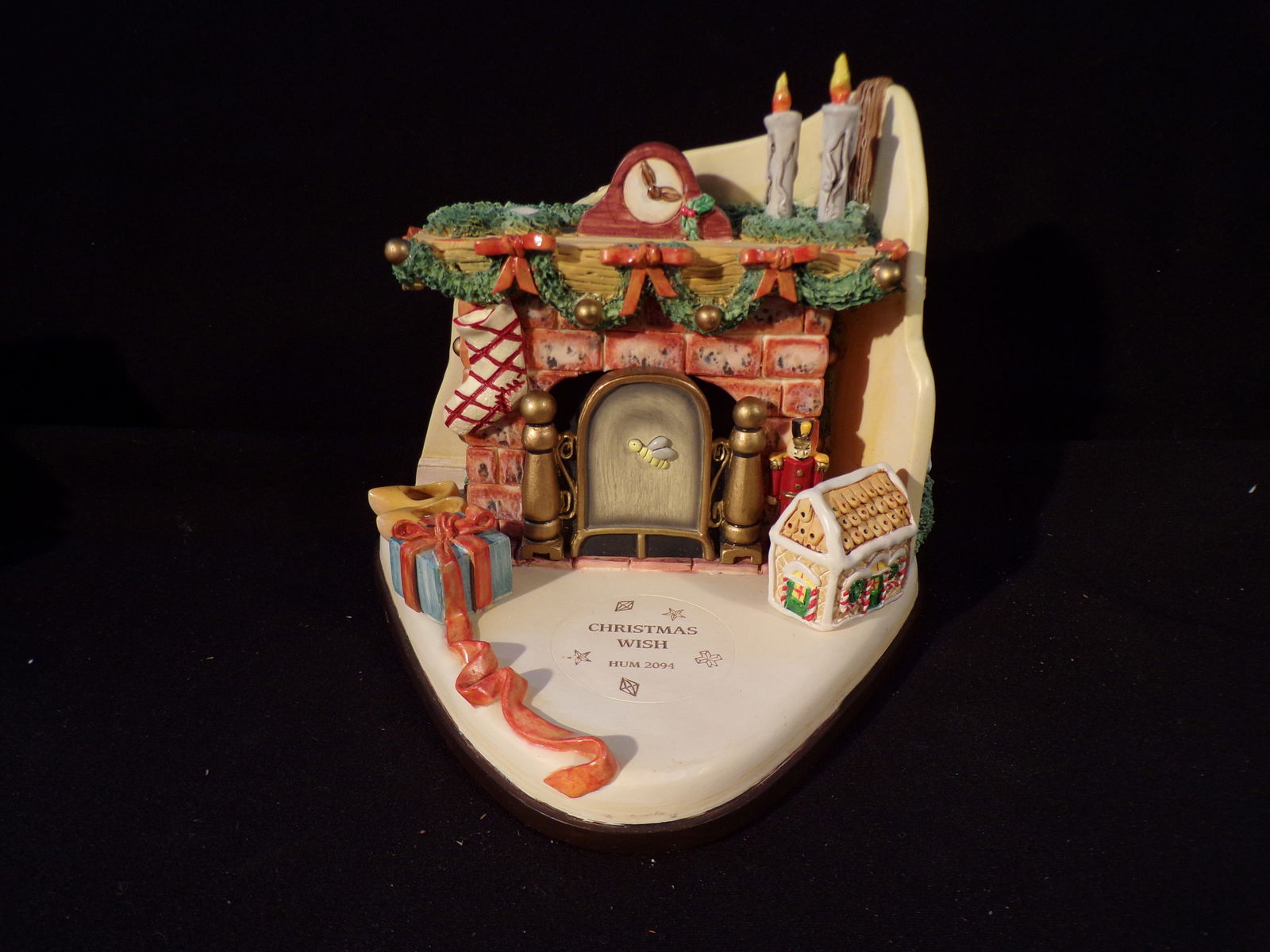 1999 Goebel CHRISTMAS WISH HUMMELSCAPE Premier #1017-D (1 of 2)