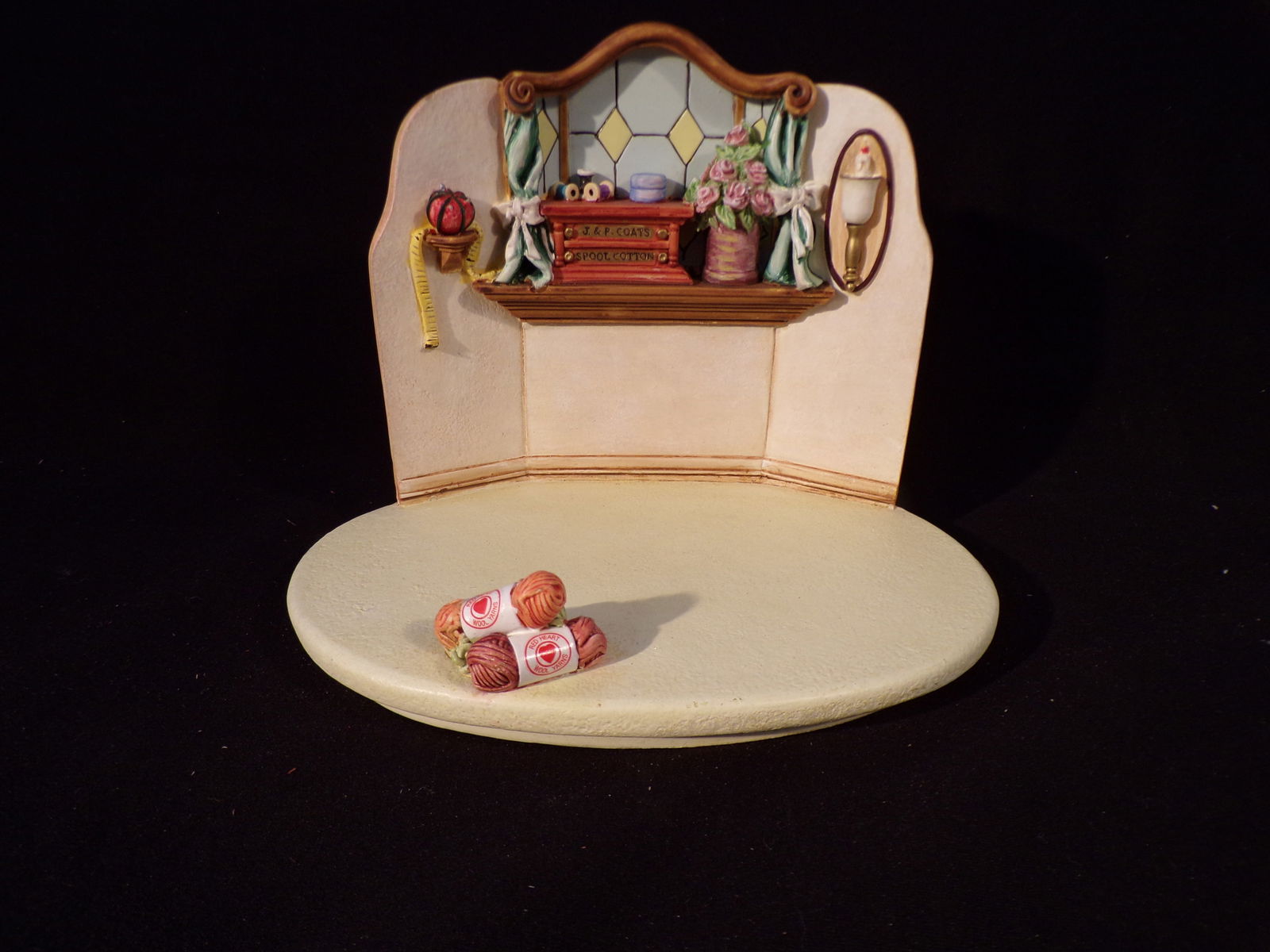 1999 Goebel QUILTING BEE HUMMELSCAPE - #1047-D: Up for auction is 1999 Goebel QUILTING BEE HUMMELSCAPE - #1047-D , This hummelscape does not have a box. Marked on Base as pictured. All Larger Hummels will be shipped in separate boxes to prevent shi