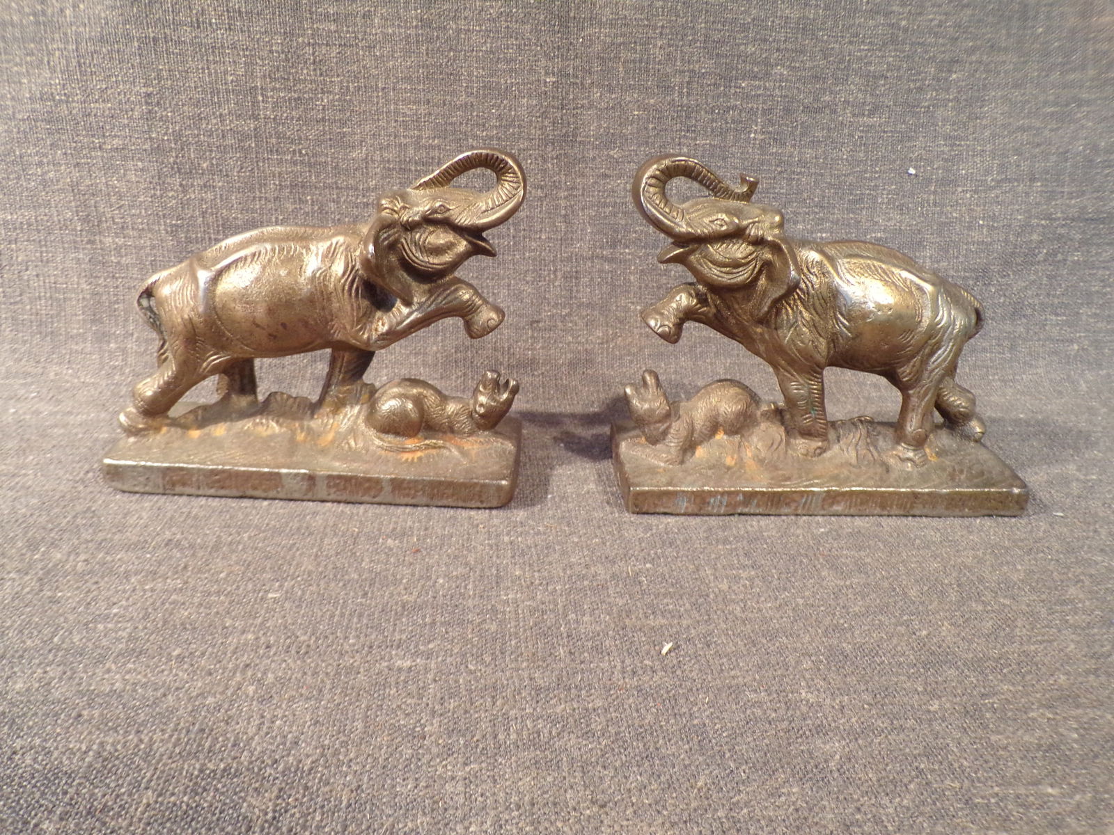 Antique Cast Iron Elephant Bookends Littco 1926 - Trouble Underfoot. (1 of 2)