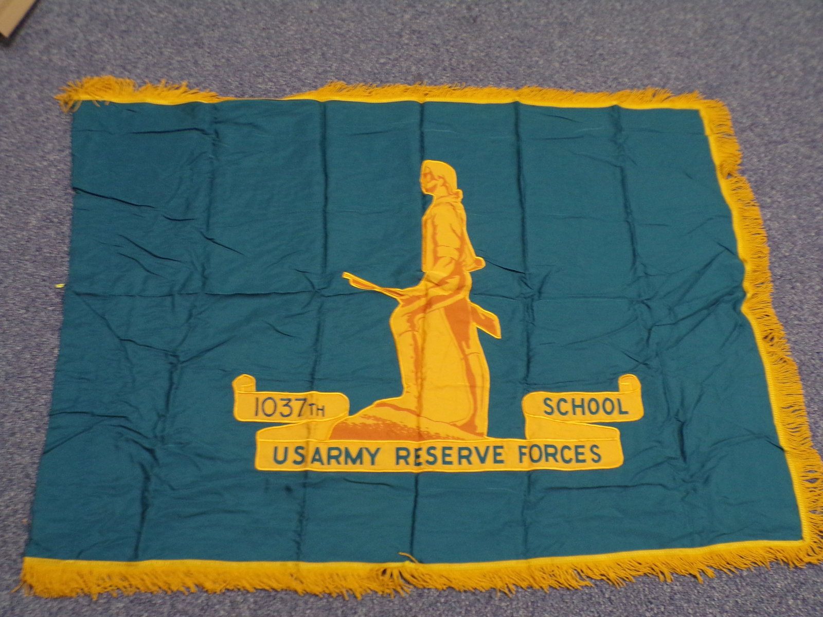 Vintage US Military WW2 1037st Army Reserve School Flag.: Vintage US Military WW2 1037st Army Reserve School Flag. This flag is in Very Good condition as pictured. Manufactured by the DSA, of the DPSC. The DPSC is the Defense Personnel Support Center, the na