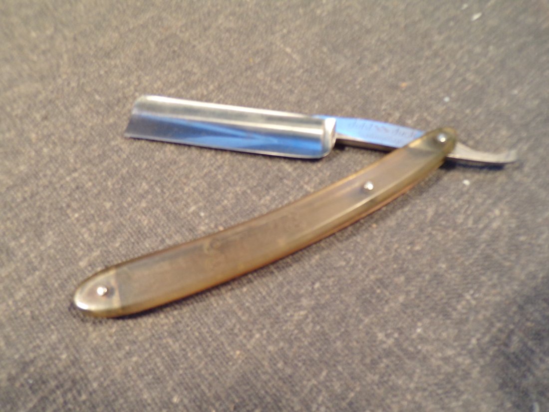 Vintage Dubl Duck Pearlduck Satin Edge Hollow Ground Straight Razor (1 of 5)