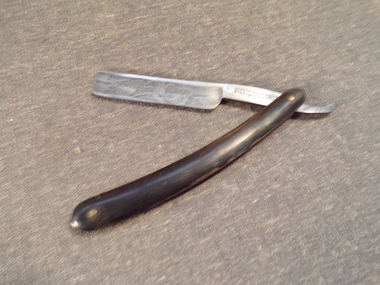 Antique Joseph Smith & Sons E. Pluribus Unum Straight Razor. (1 of 4)