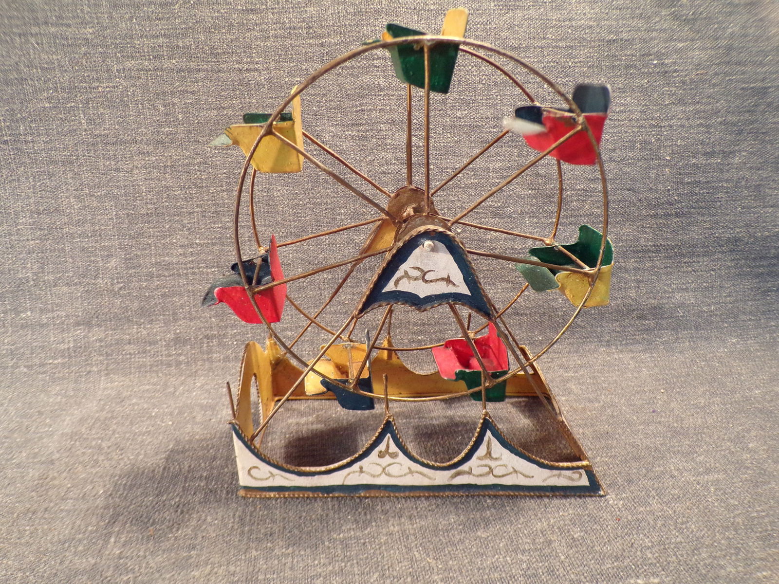 Antique Late 1800s Folk Art Toy Ferris Wheel - Handmade. (1 of 4)
