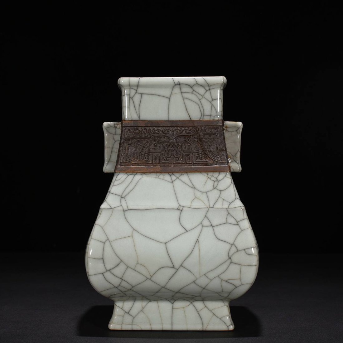 Qing Dynasty Qianlong Official Kiln Official Glaze Piercing Ear Square Vase (1 of 9)