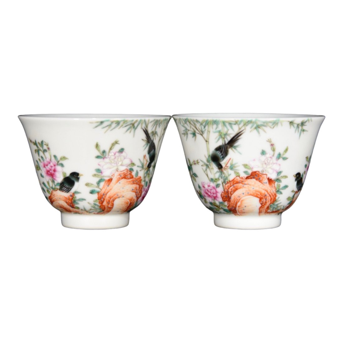 very fine Qing Yongzheng Enamel pair Cups with Flower and Bird Design: size:5Ã—7cm